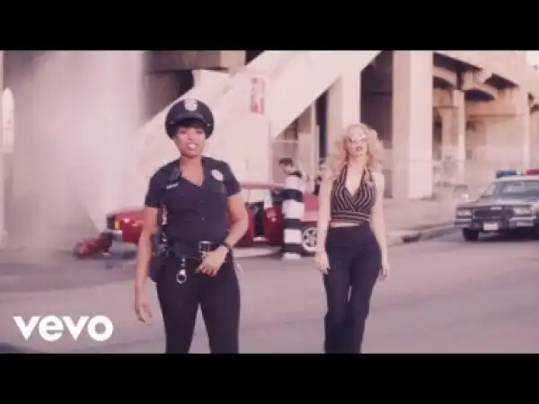 Video: Iggy Azalea - Trouble (feat. Jennifer Hudson)